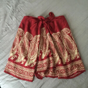 Emanuel Ungaro Women’s 100% Silk Wrap Red Skort size 4 NWT Deadstock